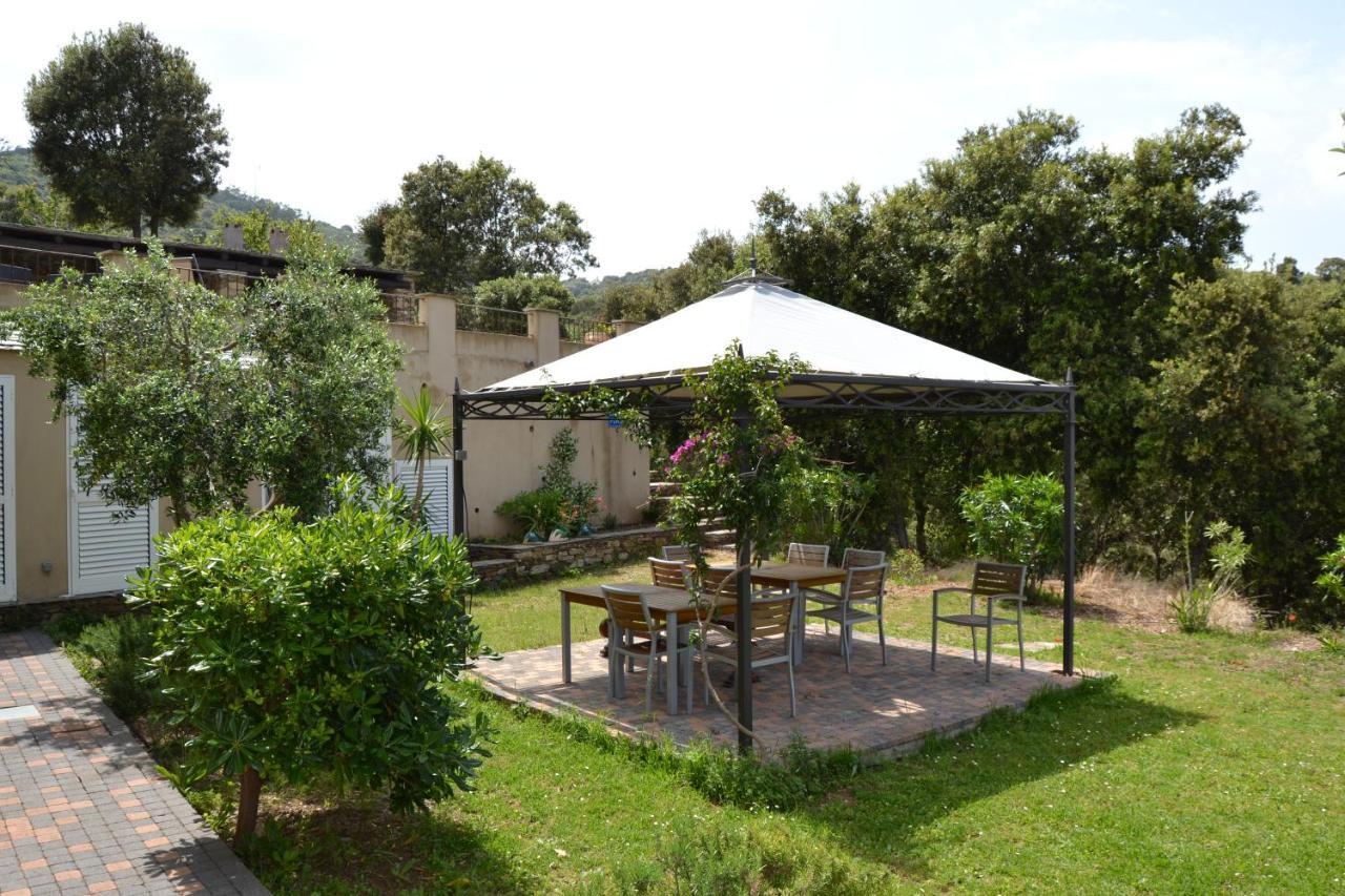 Casa Di Babbo Bed and Breakfast Macinaggio  Eksteriør billede